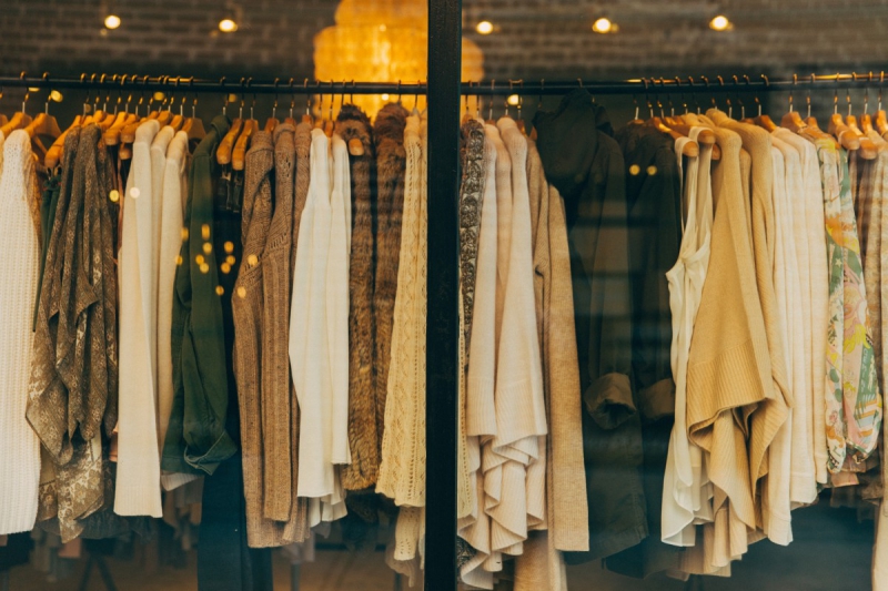 ecommerce-LE CANNET-min_clothe_fashion_store_shop_window_store_front-21277